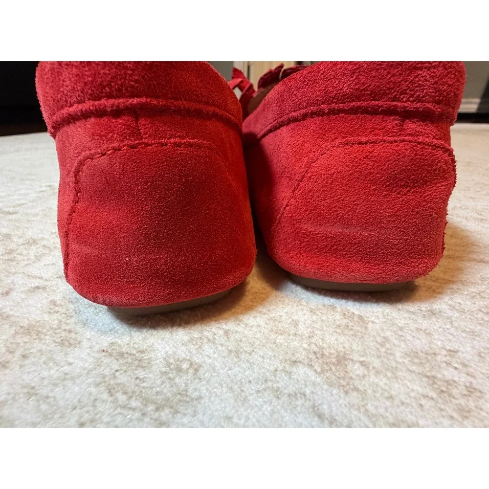 Tory Burch Red Suede Kiltie Fringe Driving Loafers Gold Logo Buckle Flats 6.5